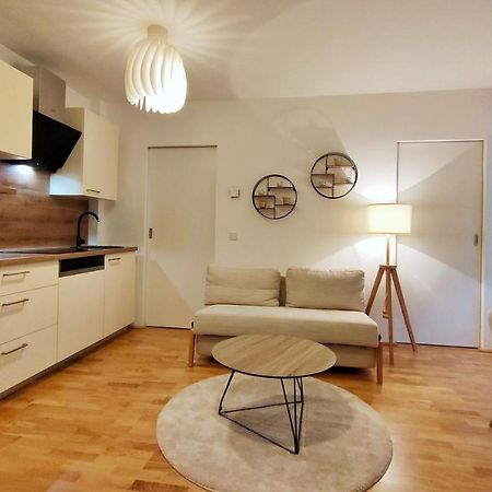 Luma Apartment Near Schoenbrunn With Parking Wien Eksteriør bilde