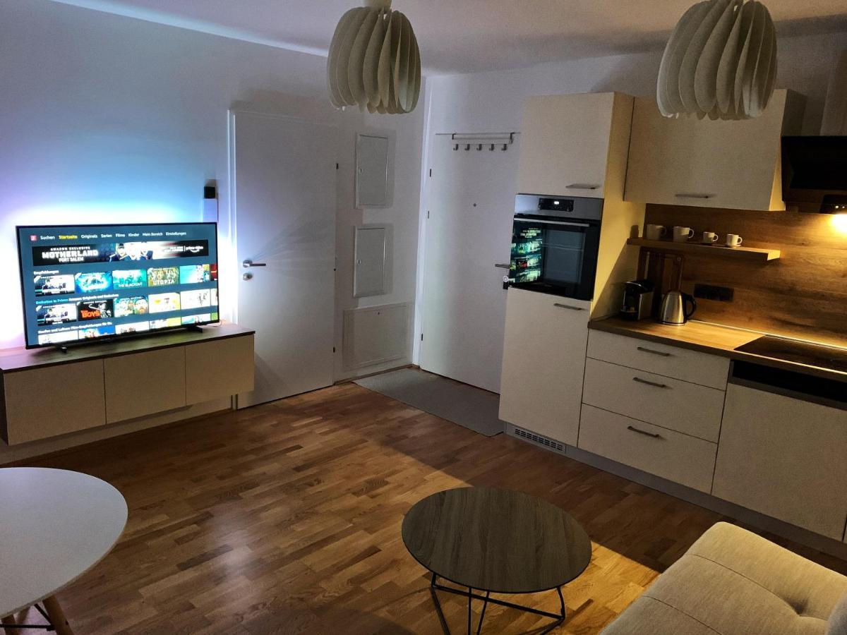 Luma Apartment Near Schoenbrunn With Parking Wien Eksteriør bilde