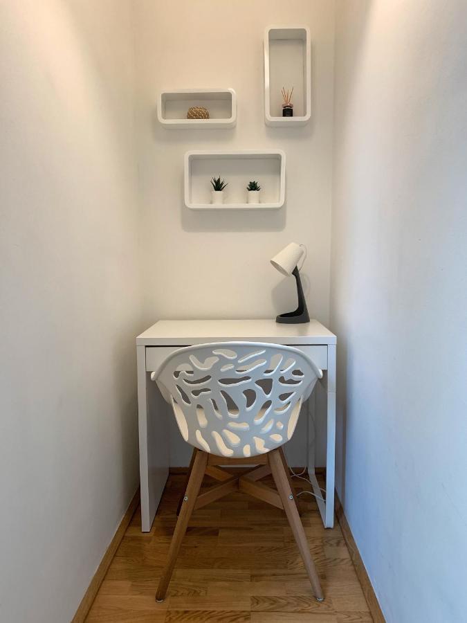 Luma Apartment Near Schoenbrunn With Parking Wien Eksteriør bilde